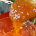 Jeruk dengan selai madu
