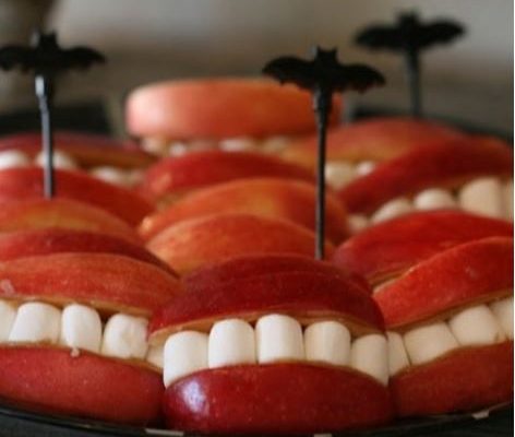 Dentaduras de manzanas y malvaviscos para Halloween