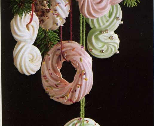 Adornos de merengue para el árbol de Navidad